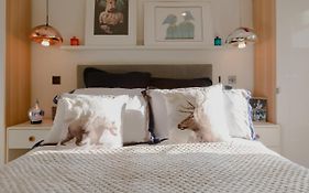 Beautiful Central Home For 6 Near Olympic Park And Abba Theatre